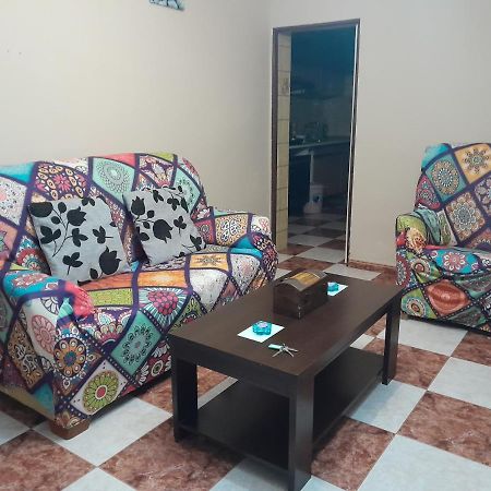 דירות Alcalá de Guadaira Disfruta De Un Barrio Tranquilo מראה חיצוני תמונה