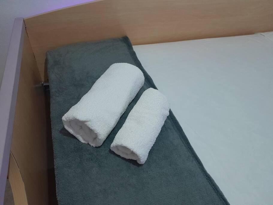 דירות Alcalá de Guadaira Disfruta De Un Barrio Tranquilo מראה חיצוני תמונה