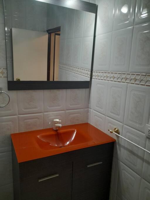 דירות Alcalá de Guadaira Disfruta De Un Barrio Tranquilo מראה חיצוני תמונה
