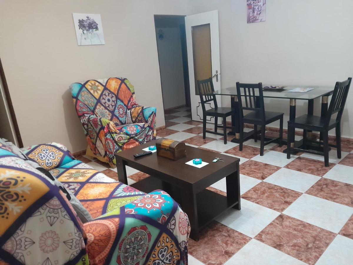 דירות Alcalá de Guadaira Disfruta De Un Barrio Tranquilo מראה חיצוני תמונה